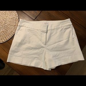 Loft Riveria white shorts